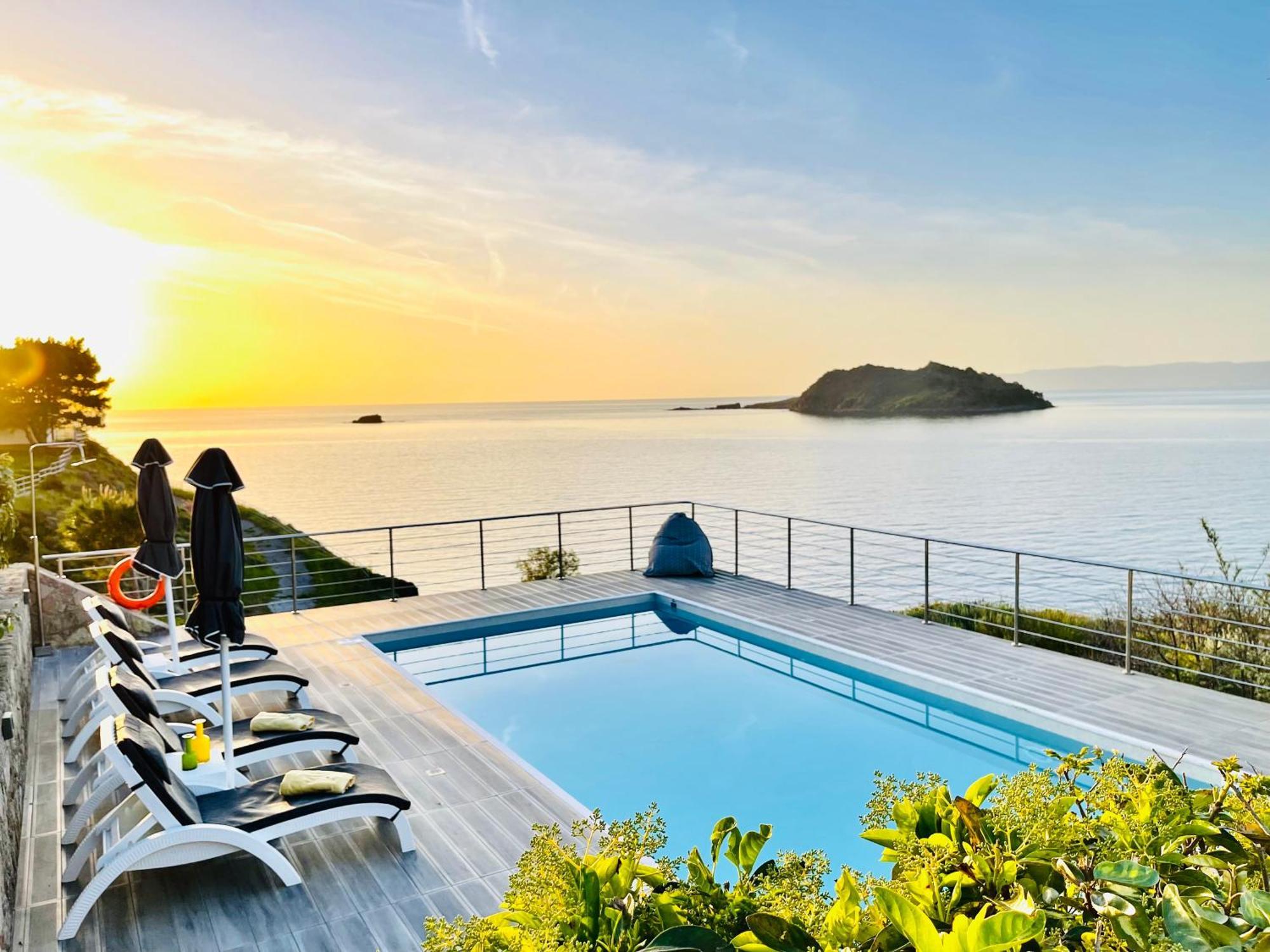 Eleia Seafront Rooms & Villas Pétra Eksteriør bilde
