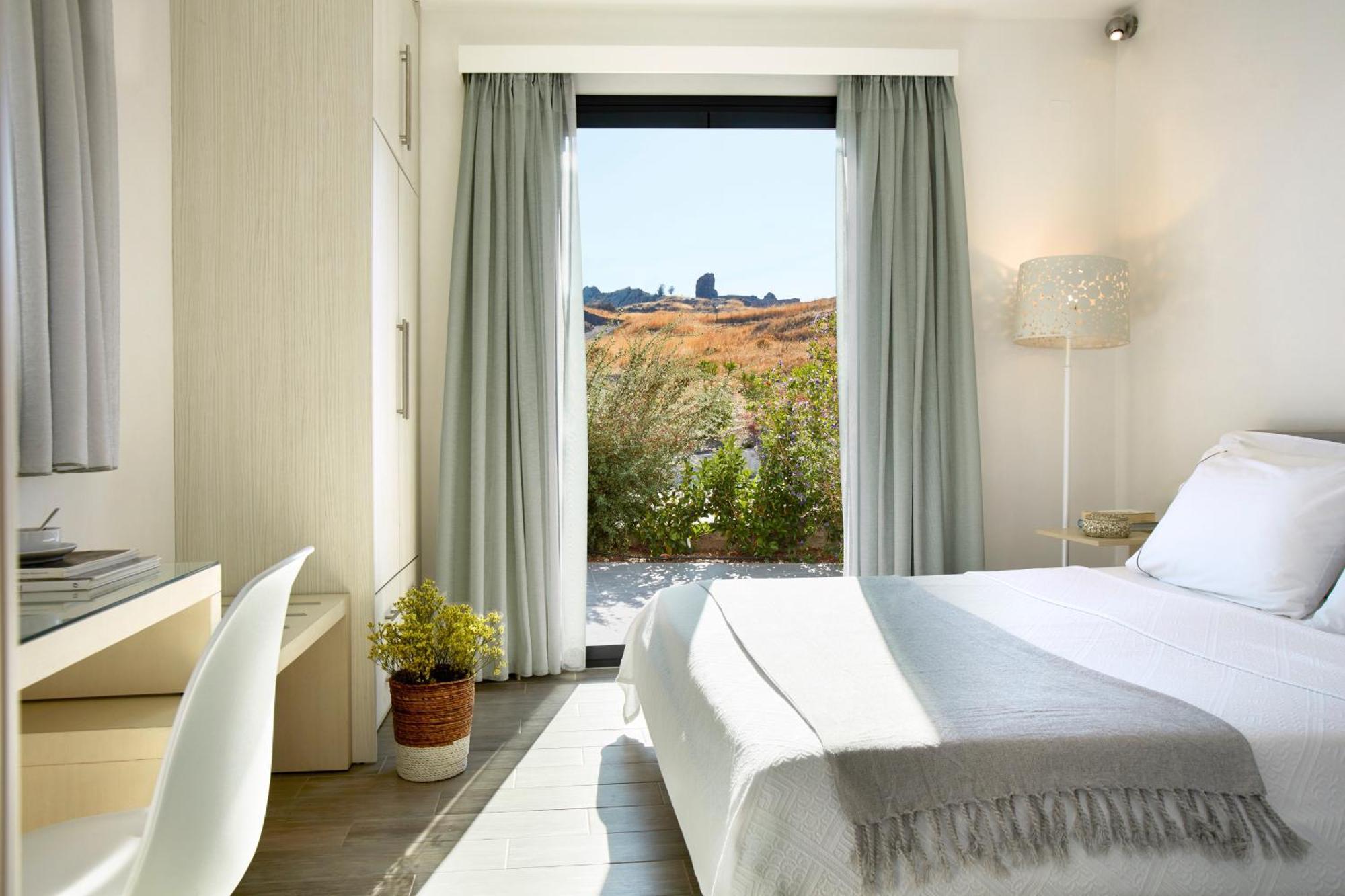 Eleia Seafront Rooms & Villas Pétra Eksteriør bilde