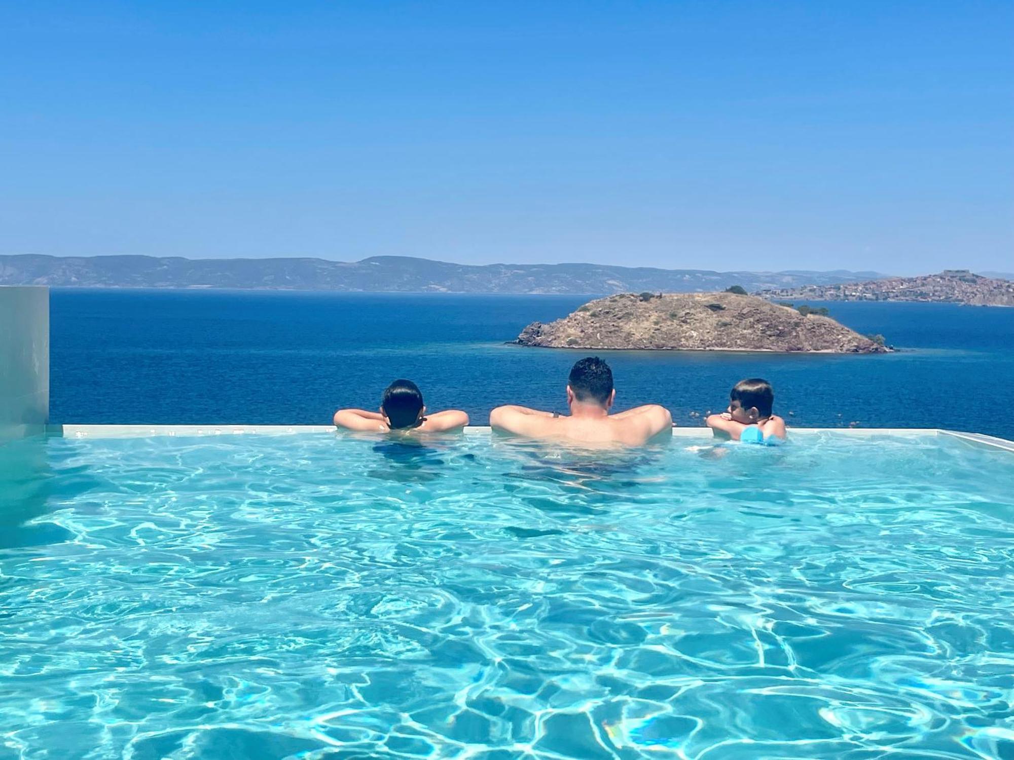 Eleia Seafront Rooms & Villas Pétra Eksteriør bilde