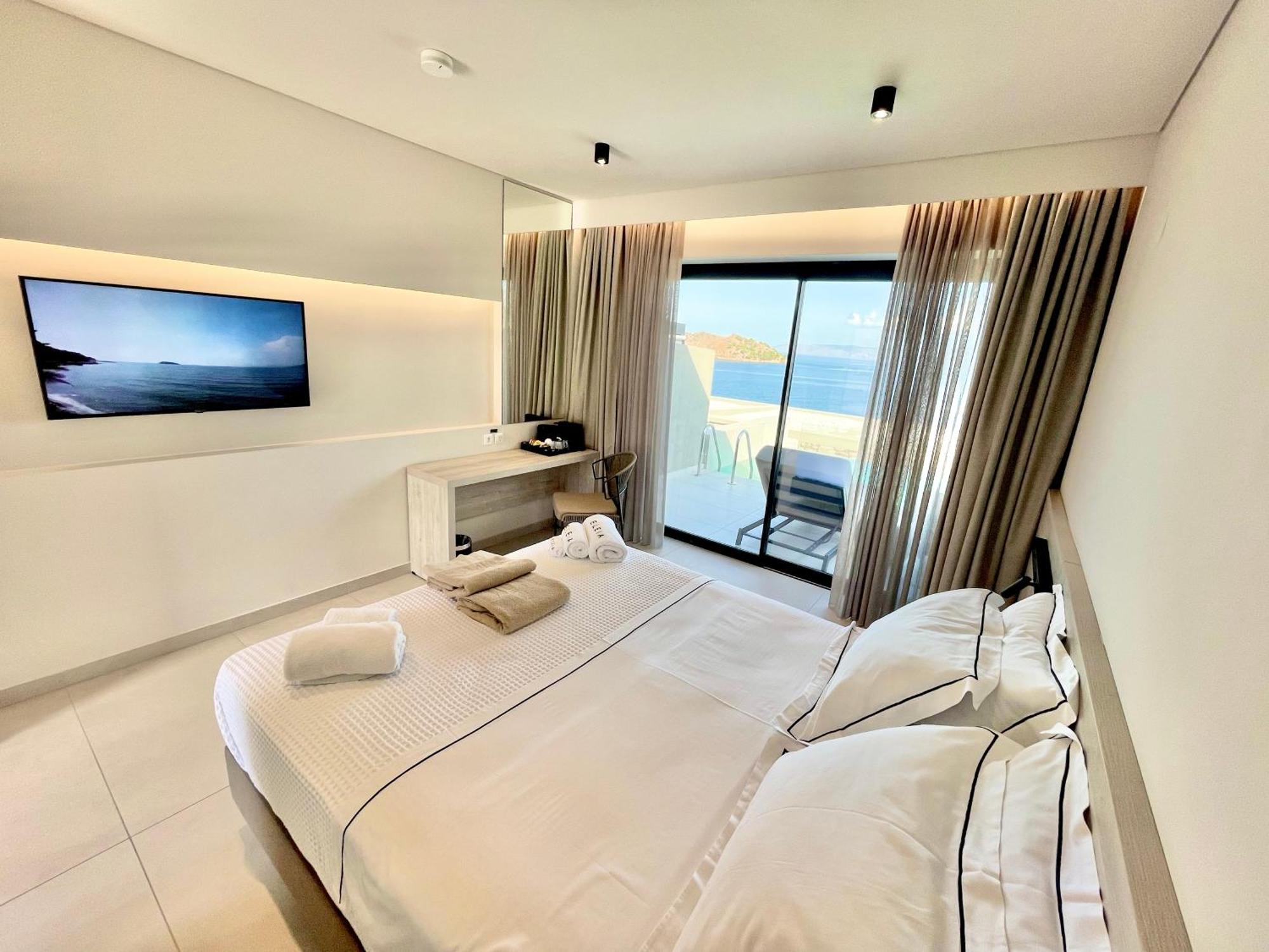 Eleia Seafront Rooms & Villas Pétra Eksteriør bilde