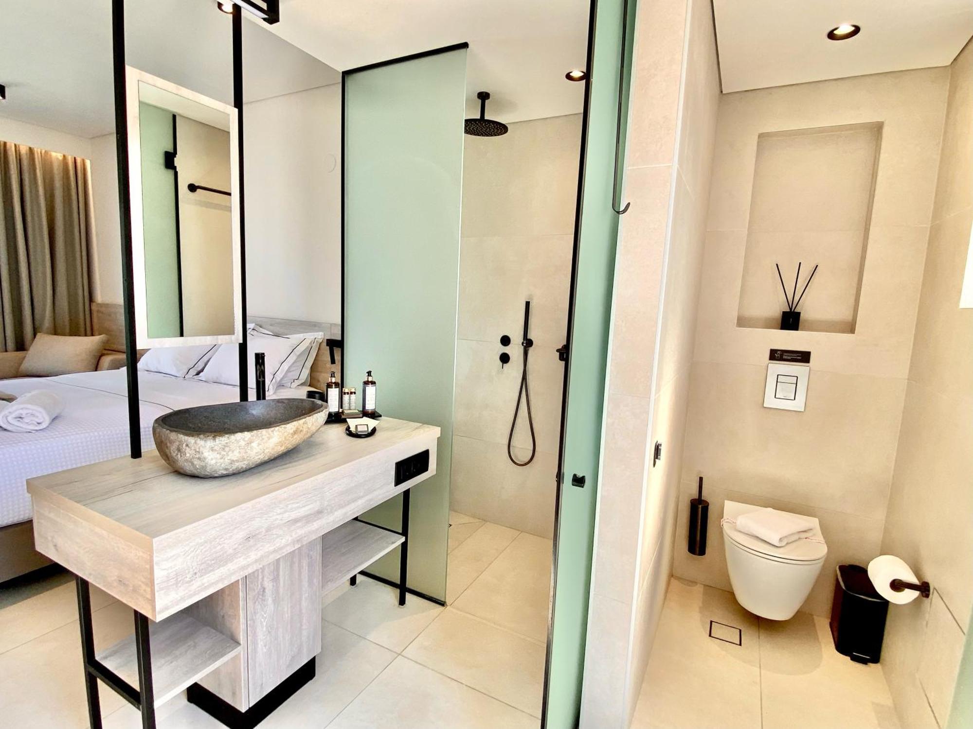 Eleia Seafront Rooms & Villas Pétra Eksteriør bilde