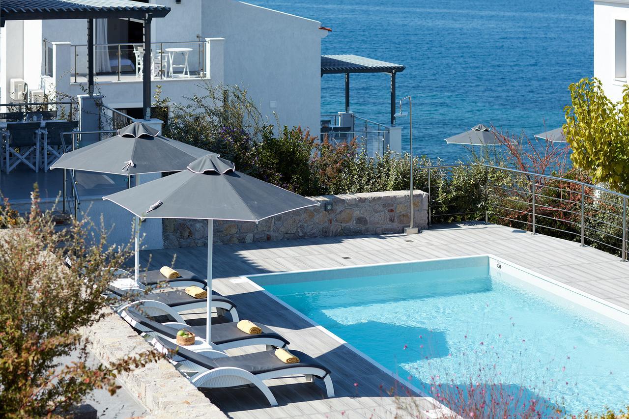 Eleia Seafront Rooms & Villas Pétra Eksteriør bilde