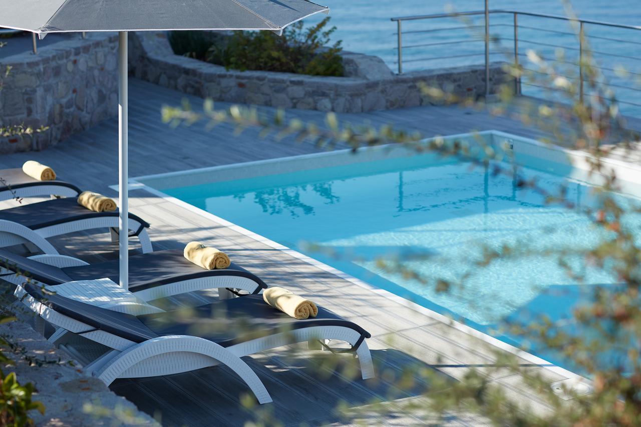 Eleia Seafront Rooms & Villas Pétra Eksteriør bilde