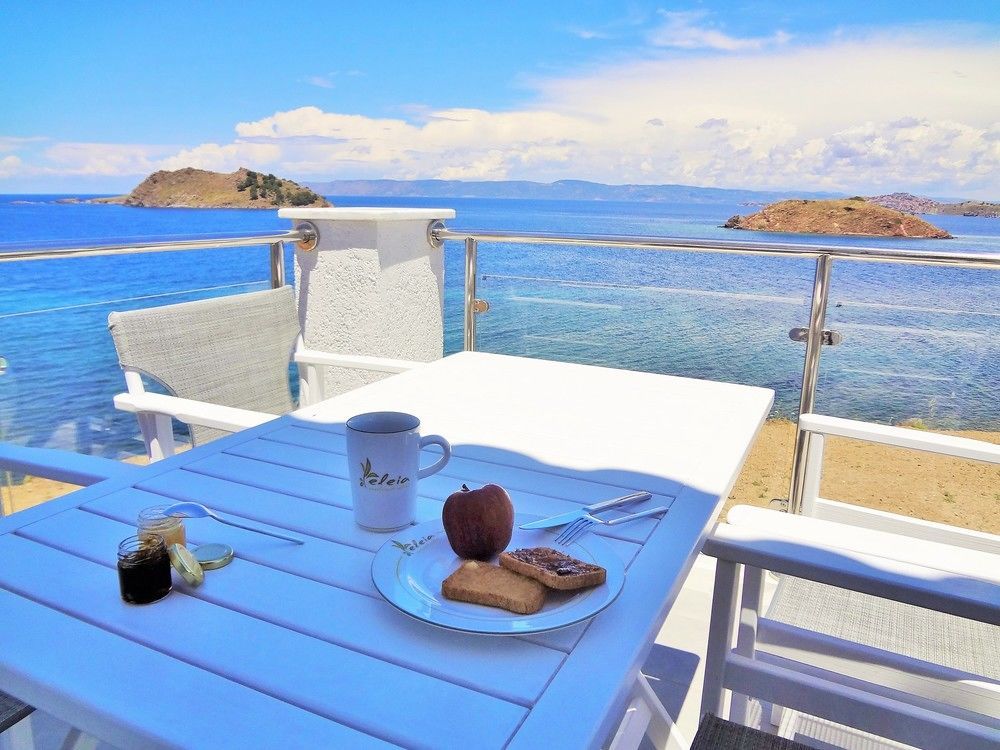 Eleia Seafront Rooms & Villas Pétra Eksteriør bilde
