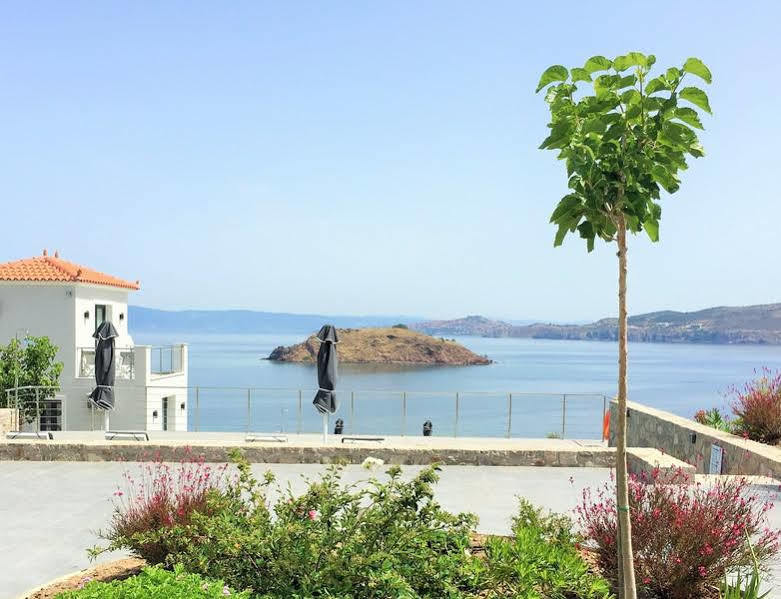 Eleia Seafront Rooms & Villas Pétra Eksteriør bilde