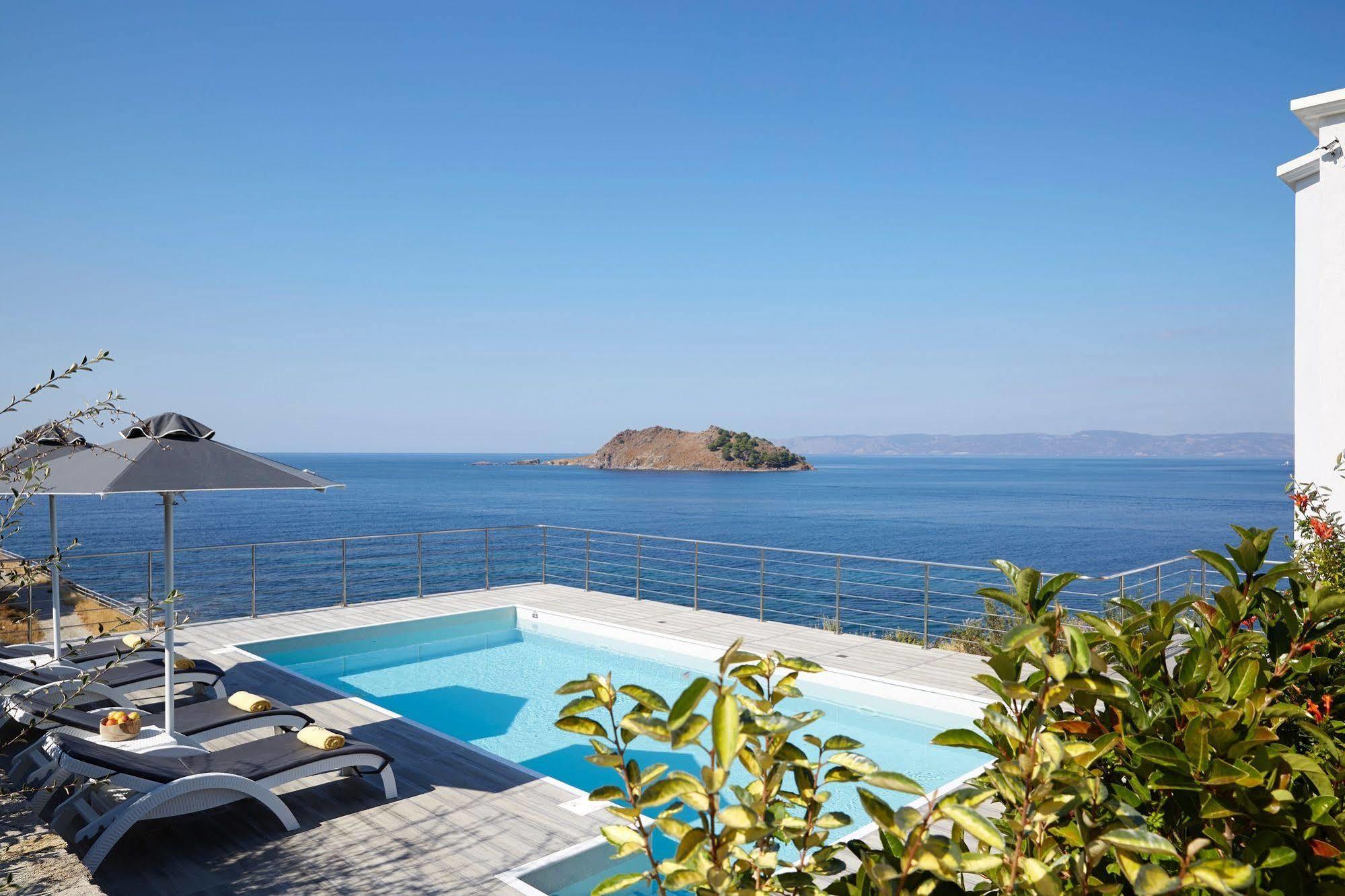 Eleia Seafront Rooms & Villas Pétra Eksteriør bilde